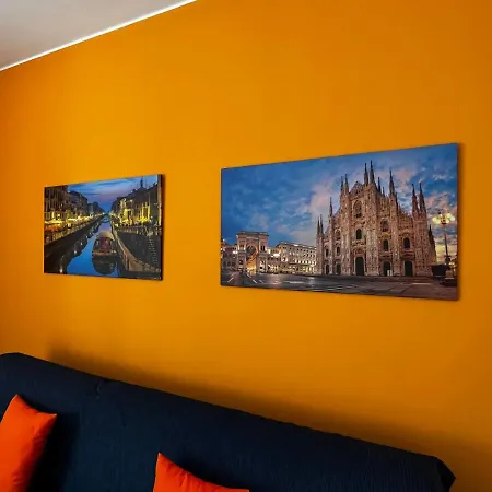 Apartment The Bright Place: Wide And Modern In Mailand